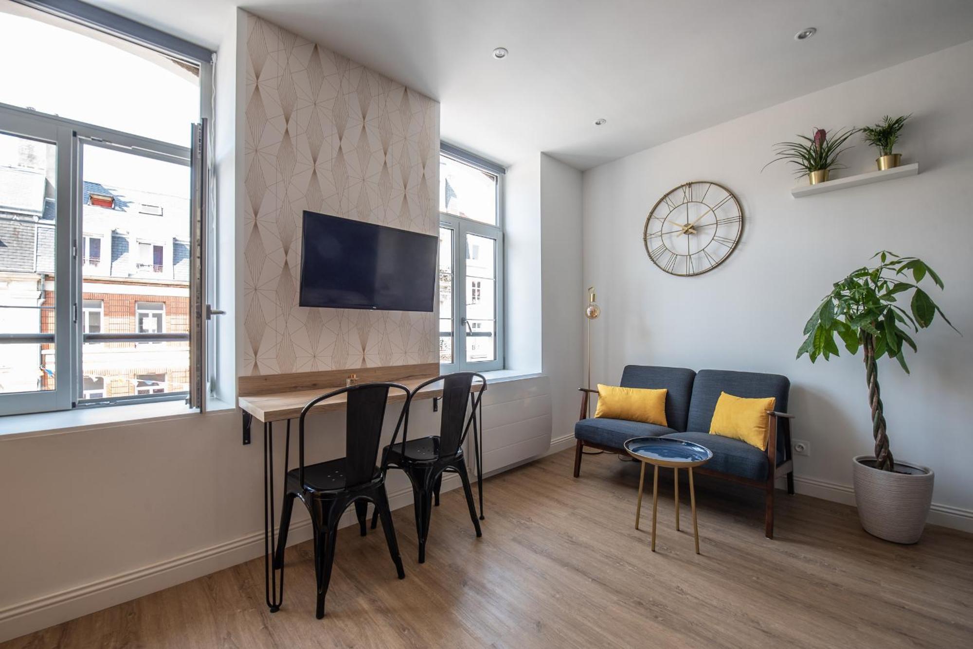 Au Nouveau Boulonnais - 4 Appartements Charmants Pour Couples, Familles Et Groupe D'Amis, Vieille Ville Et Centre Ville De Boulogne Sur Mer 외부 사진